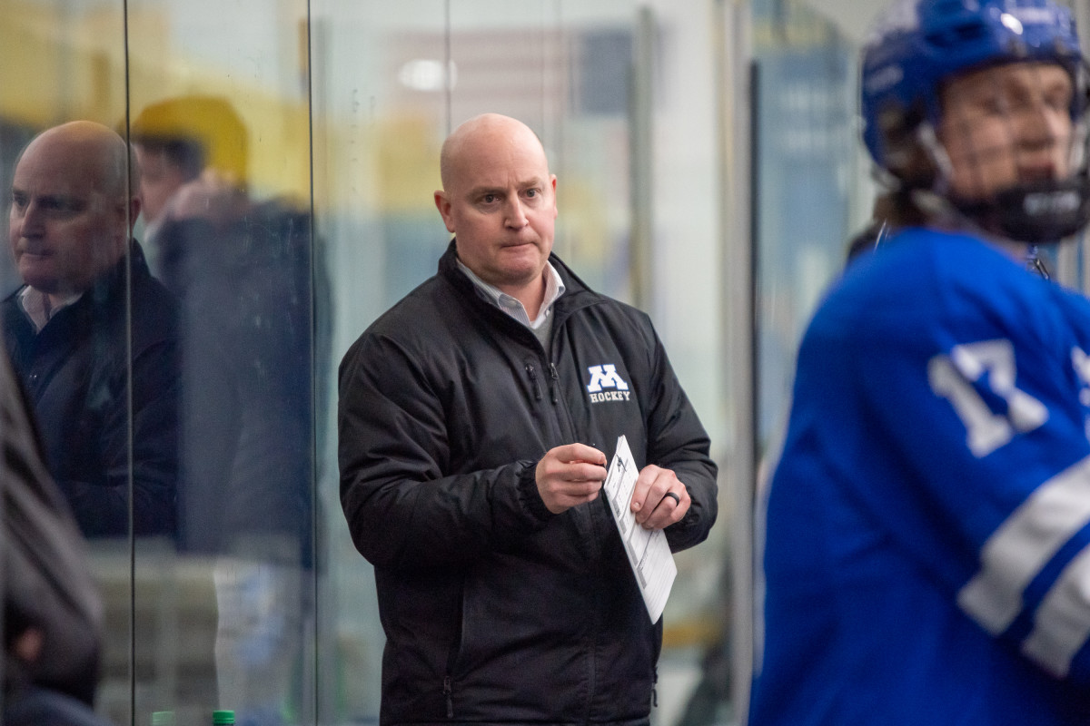 Minnetonka vs Wayzata Feb2-23 Earl Ebensteiner19